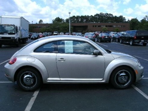 2013 Volkswagen Beetle Coupe 2.5 PZEV Moonrock Silver Metallic, DANVERS, MA