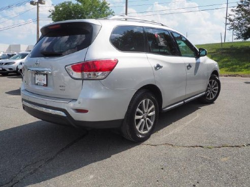 2015 Nissan Pathfinder 4WD 4dr SV Brilliant Silver, Beverly, MA