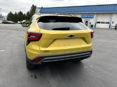 2024 Chevrolet Trax 2RS Yellow, Mercer, PA