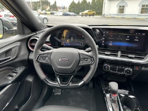 2024 Chevrolet Trax 2RS Yellow, Mercer, PA