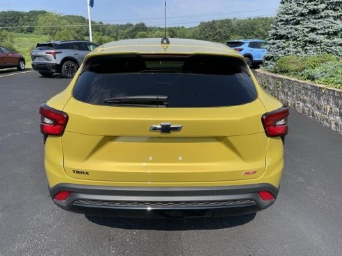 2024 Chevrolet Trax 1RS Yellow, Mercer, PA